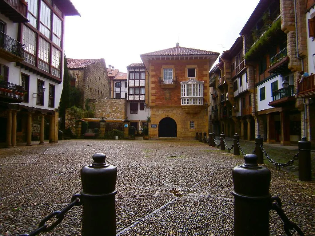 Hotel Palacete Hondarribia 0*,
