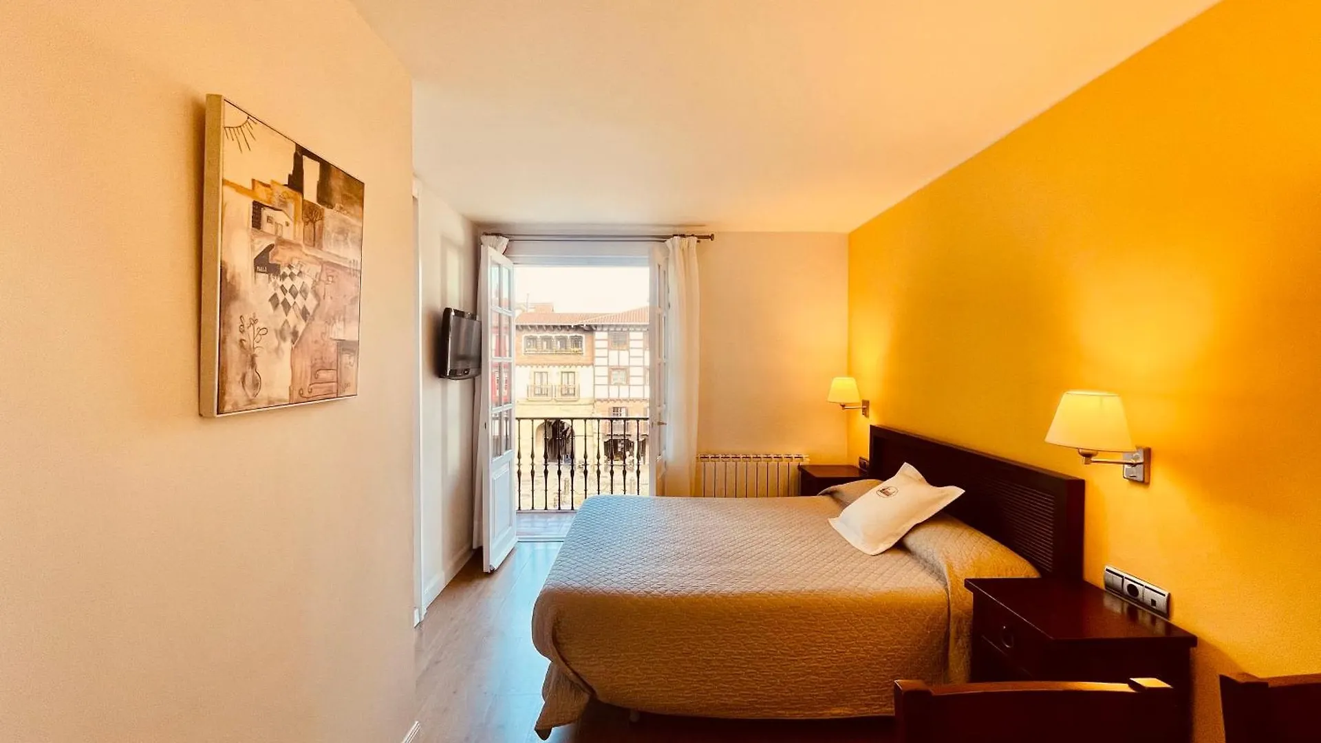 Hotel Palacete Hondarribia 0*,