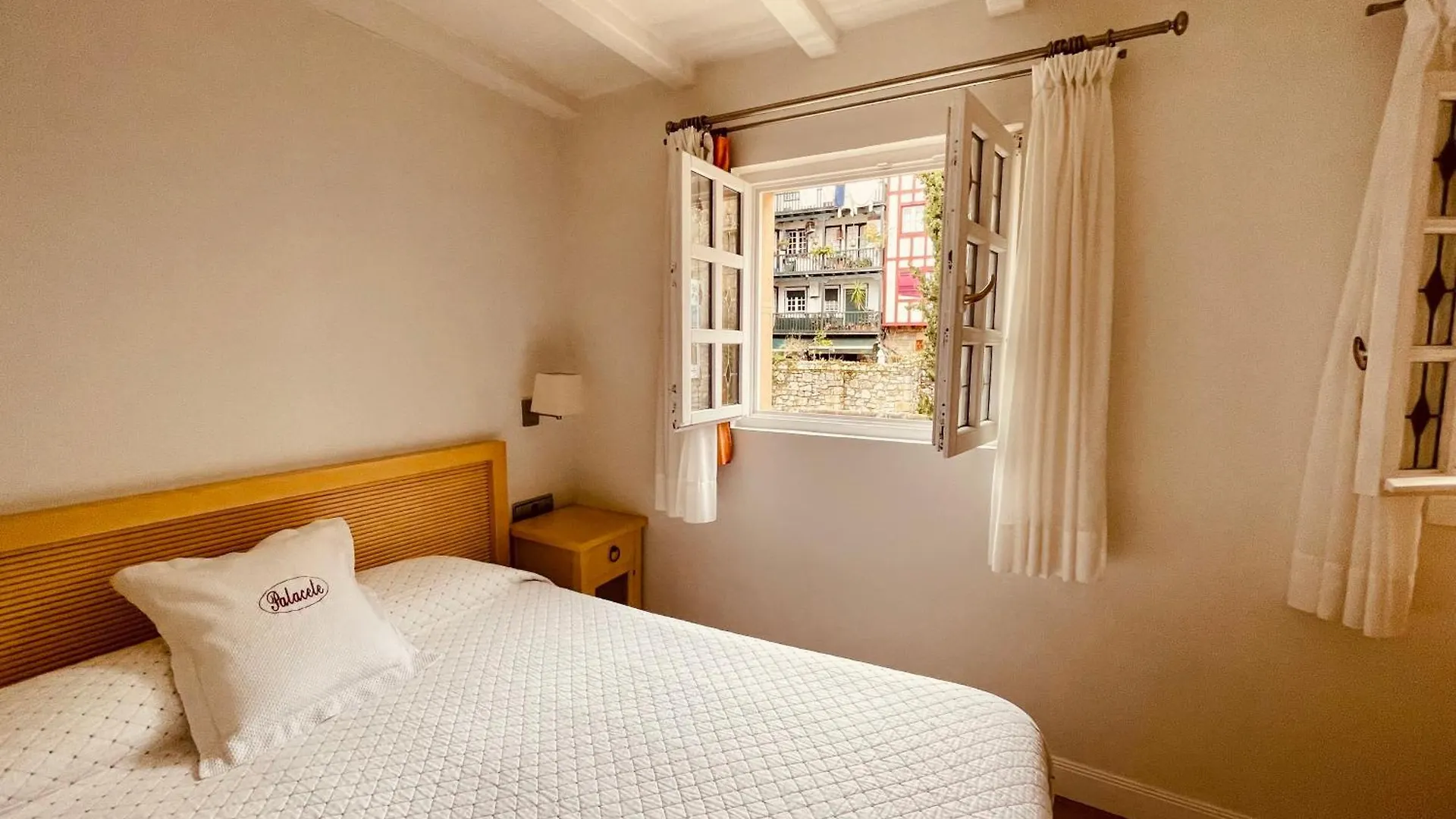 Hotel Palacete Hondarribia 0*,  España